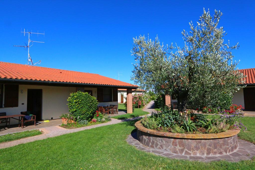 Agriturismo Gli Etruschi Популония Экстерьер фото
