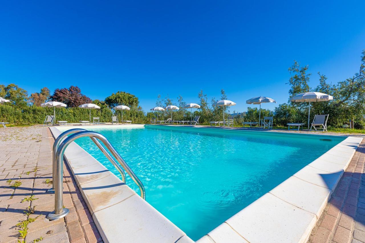 Agriturismo Gli Etruschi Популония Экстерьер фото