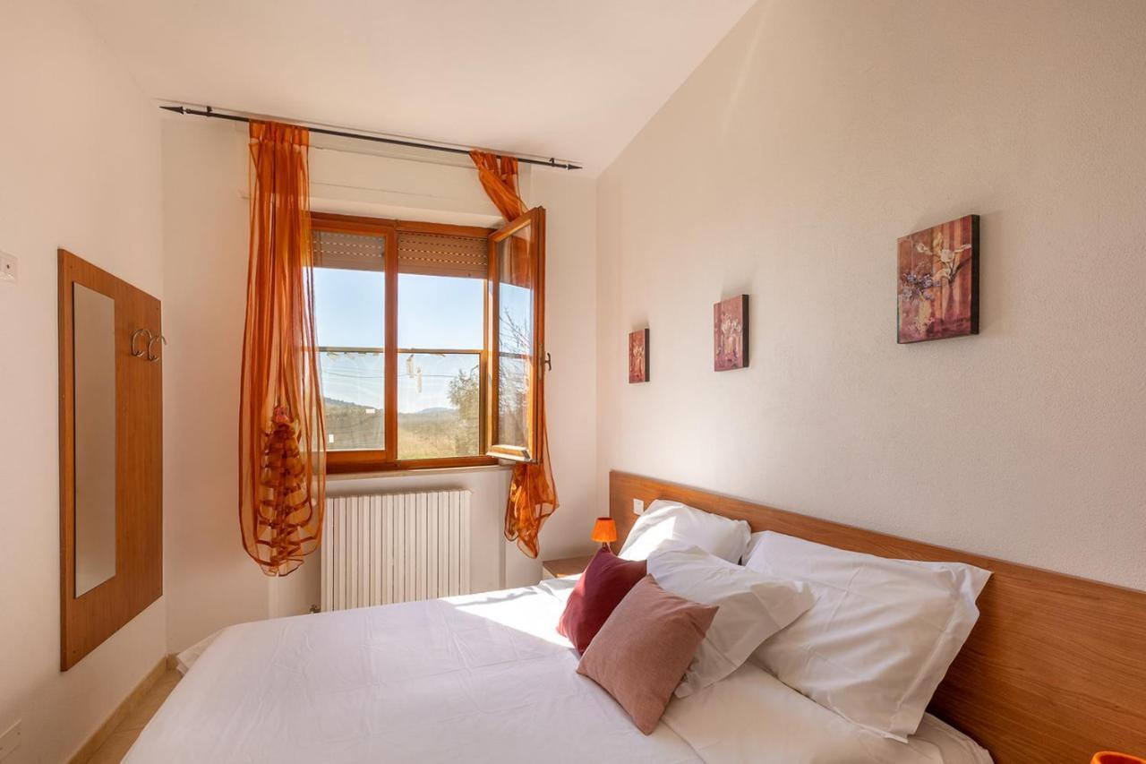 Agriturismo Gli Etruschi Популония Экстерьер фото