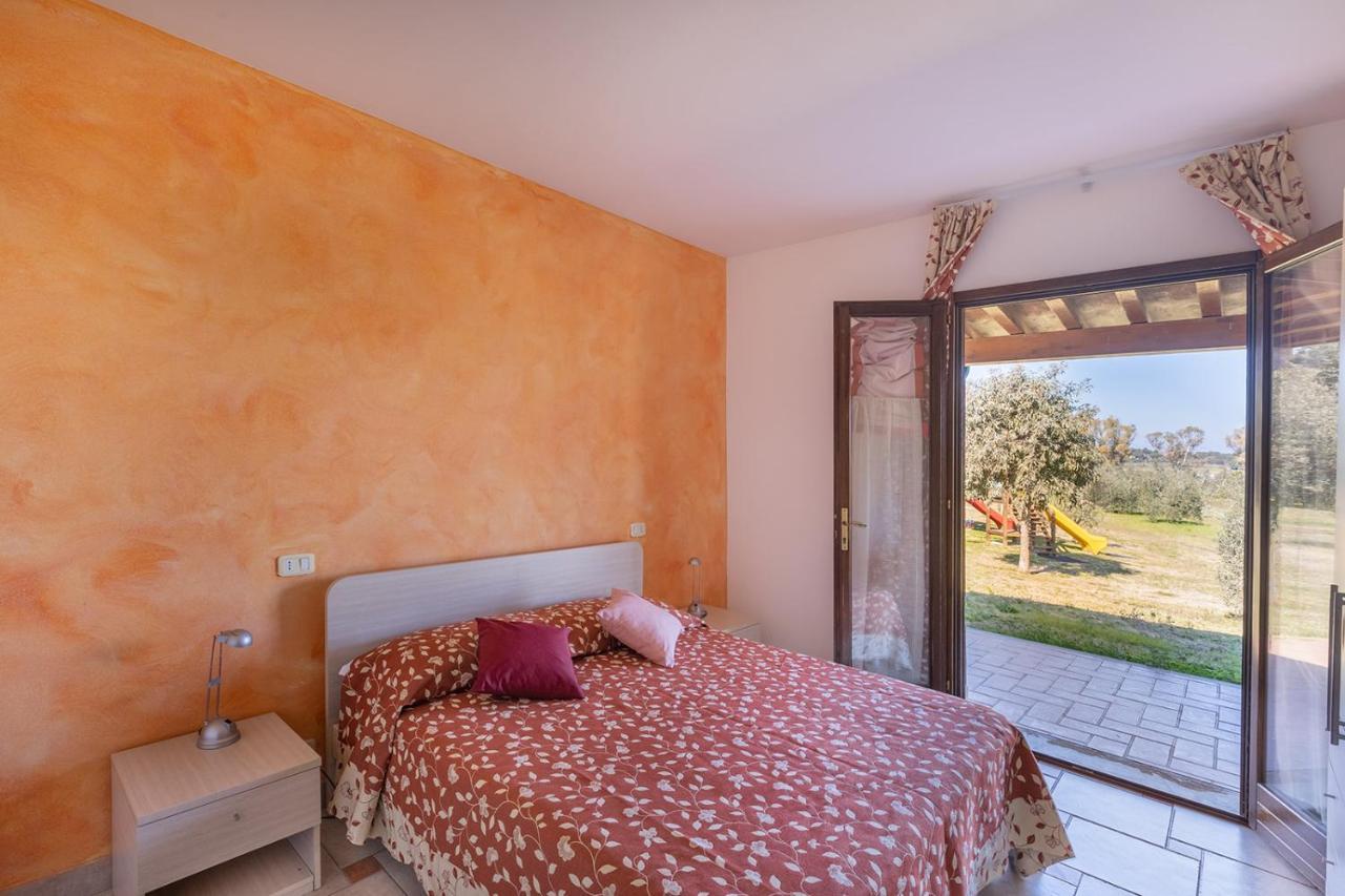 Agriturismo Gli Etruschi Популония Экстерьер фото